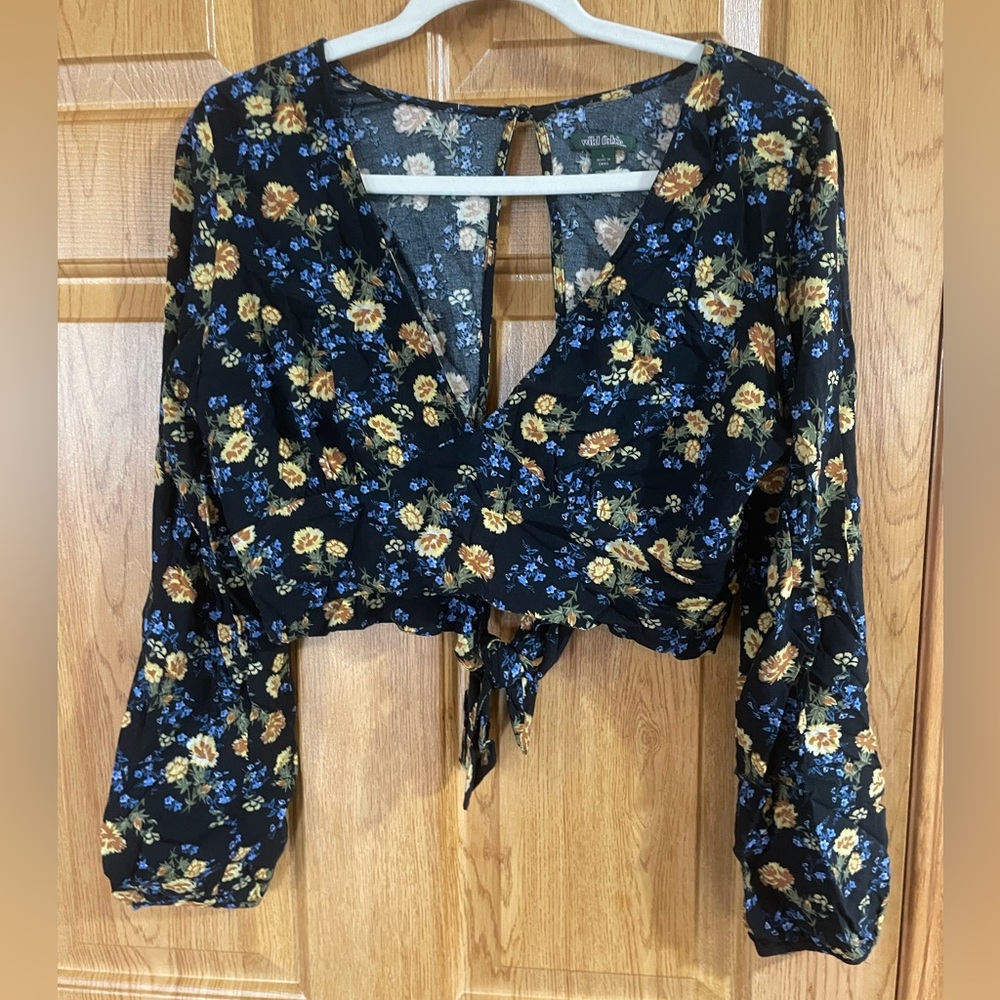 Woman’s wild fable top size Lg